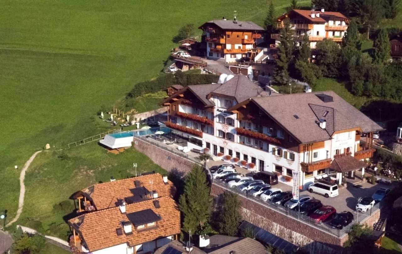 Hotel Interski Santa Cristina Val Gardena Ngoại thất bức ảnh